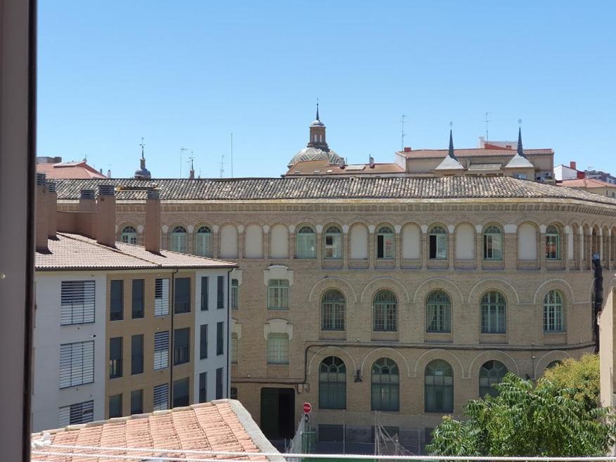 Apartamento Casco Histórico, con Parking incluido Zaragoza Exterior foto
